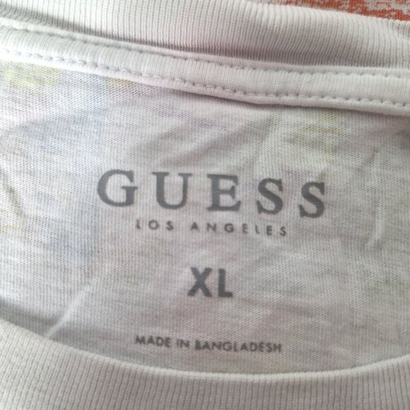 Guess Los Angeles Men's XL Tropical Floral Bird Print T-Shirt - Picture 4 of 7